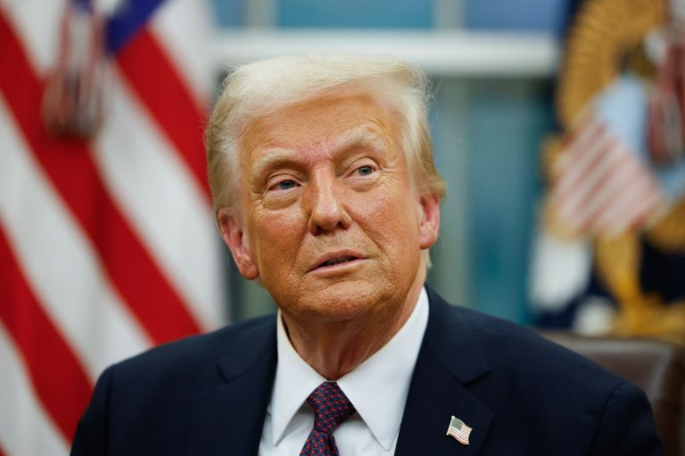Trump Announces $200bn South Korean Investment Package